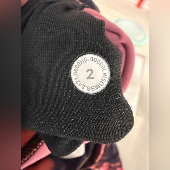 Lululemon Align High-Rise Pant 25"-Size 2 - Picture 8 of 8